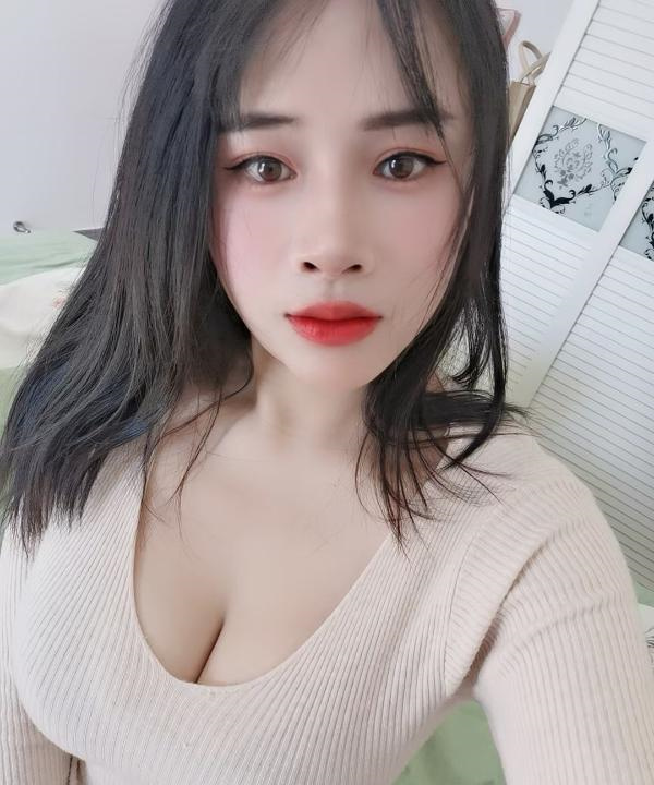 大奶服务型半套