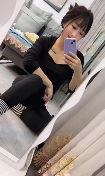 大胸姐姐的诱惑