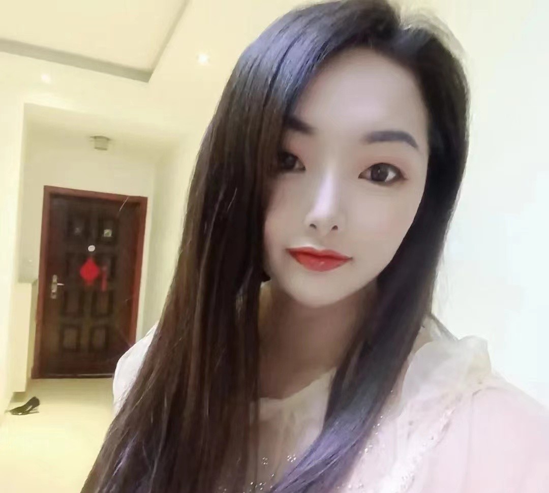 机场附近丰满软妹