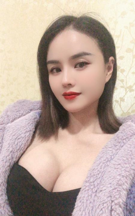 蜀山大胸兔兔