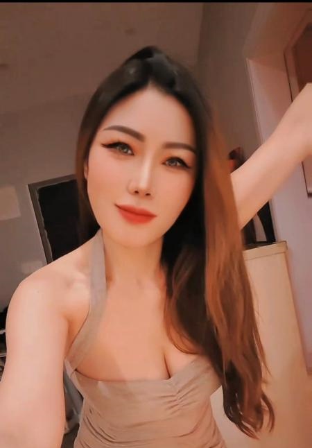 光谷御姐红唇