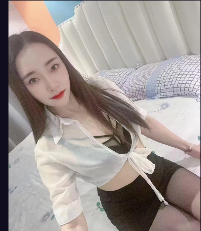 偏瘦少妇