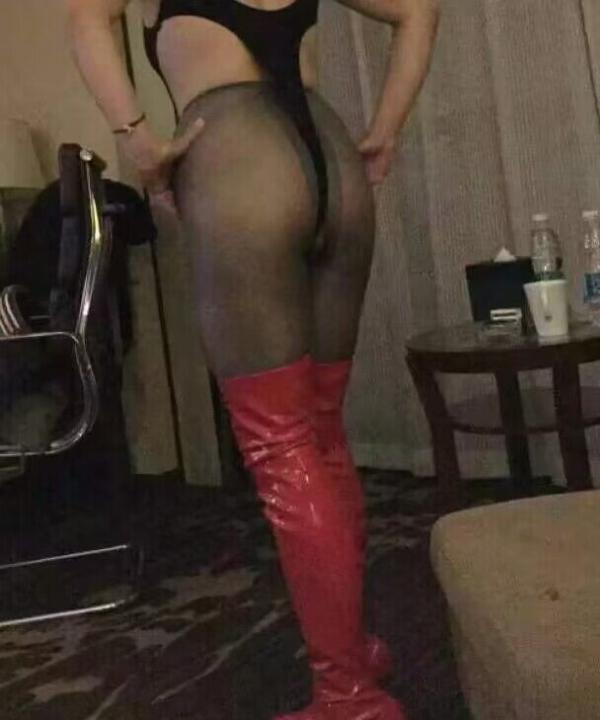 可SM的燕姐