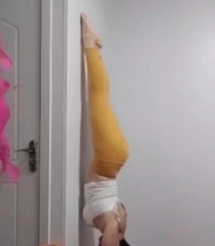 新街口瑜伽美女