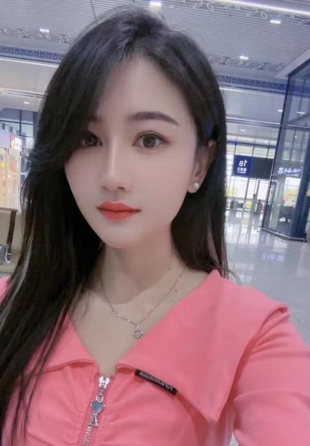 漂亮妹子身材服务好
