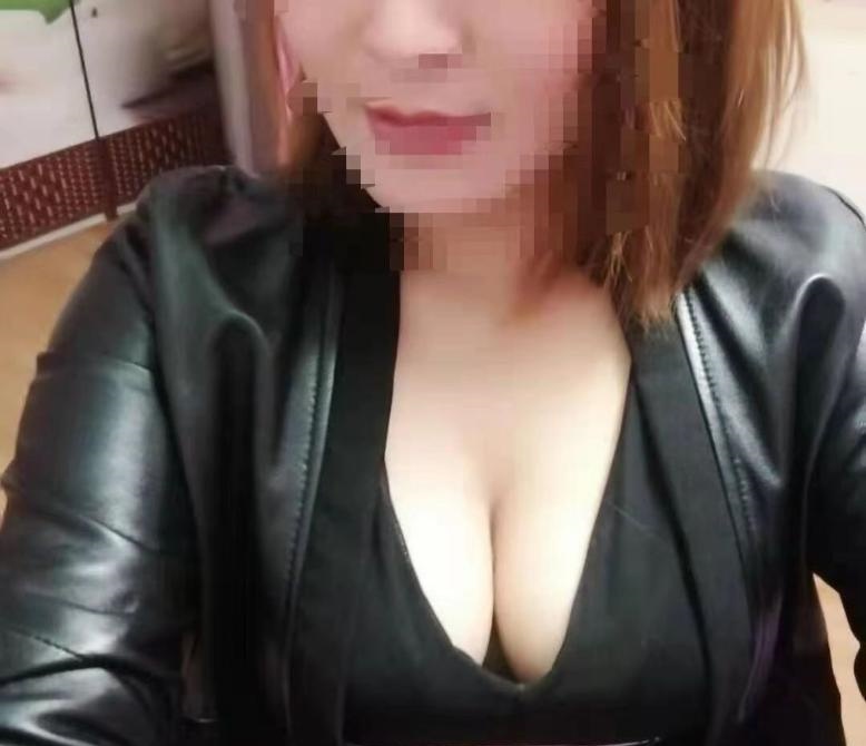 滨海新区骚逼姐姐