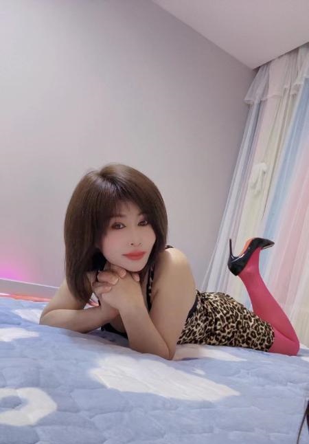 身材娇小的熟女