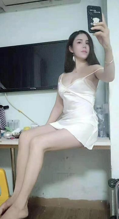 宝安美胸莉莉