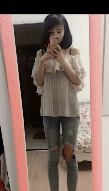 长腿风骚川妹儿