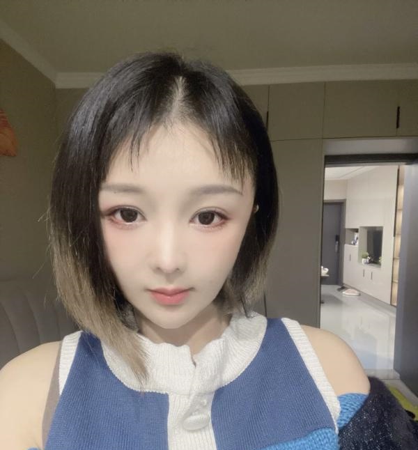 长腿风骚川妹儿