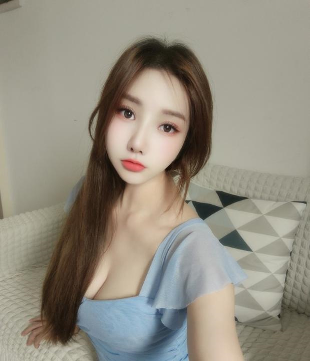 小腰精momo