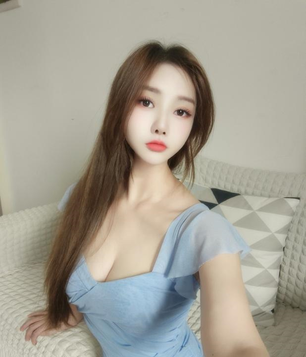 小腰精momo