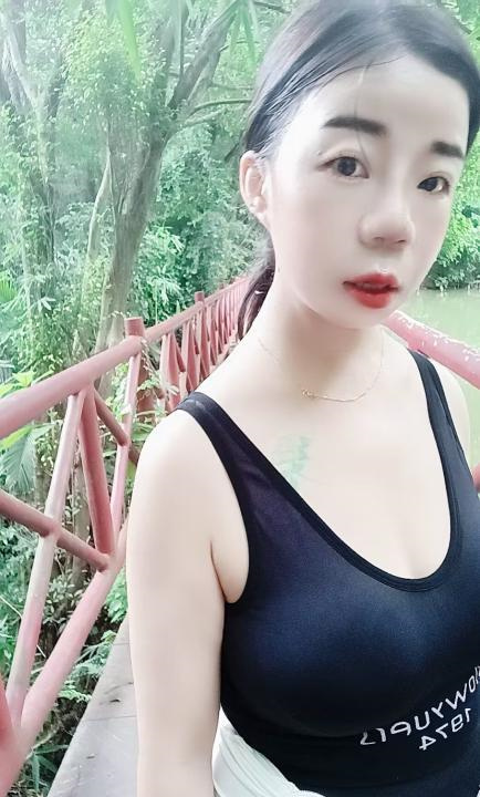 嘉禾大胸玫瑰