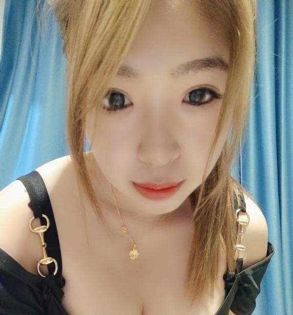 细腰小翘臀