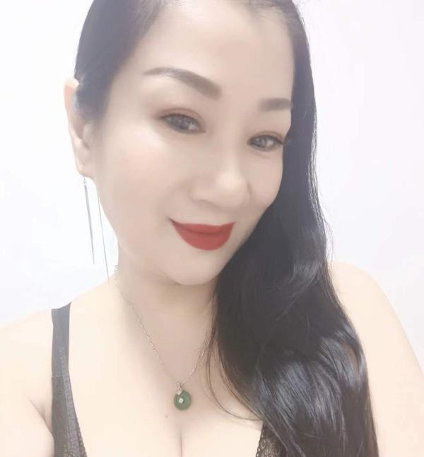 紫薇美女饥渴少妇