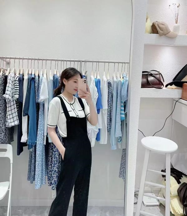 永泰性感风骚小妮