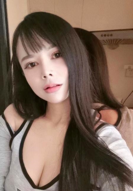 四川小姐姐在江宁