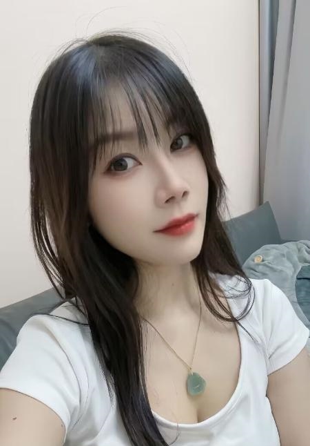 龙华小爱老师
