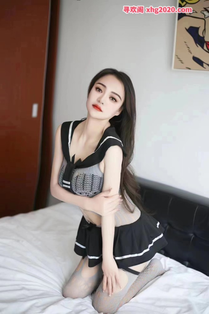 年轻长腿妹子