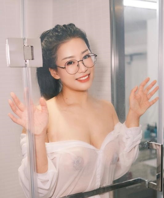 爱巨乳爱肥臀