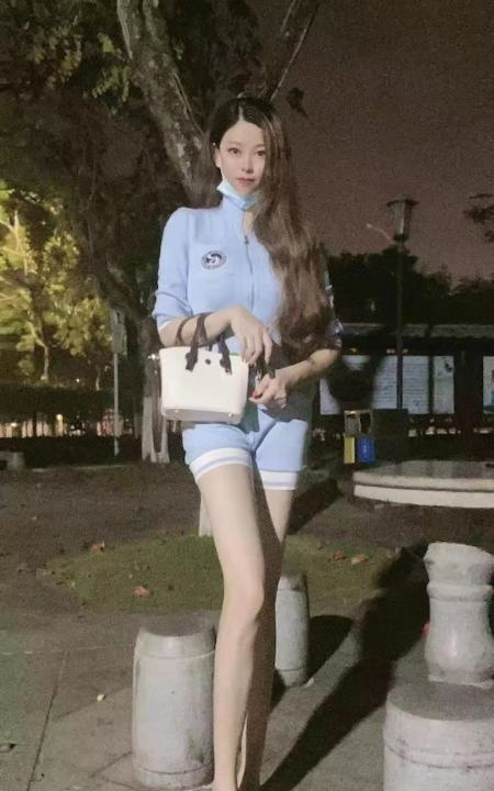 敏感小姐姐小艾