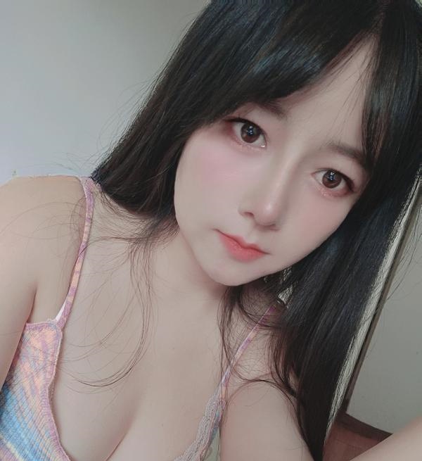 夫子庙巨乳美少女