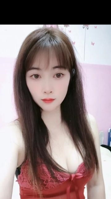 蜜桃臀姐姐双飞