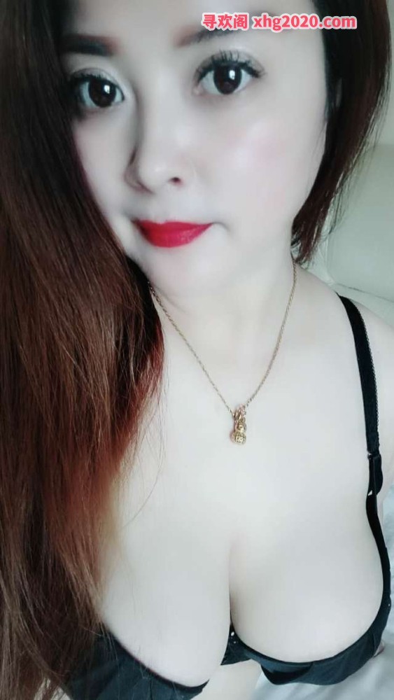 巨乳良家