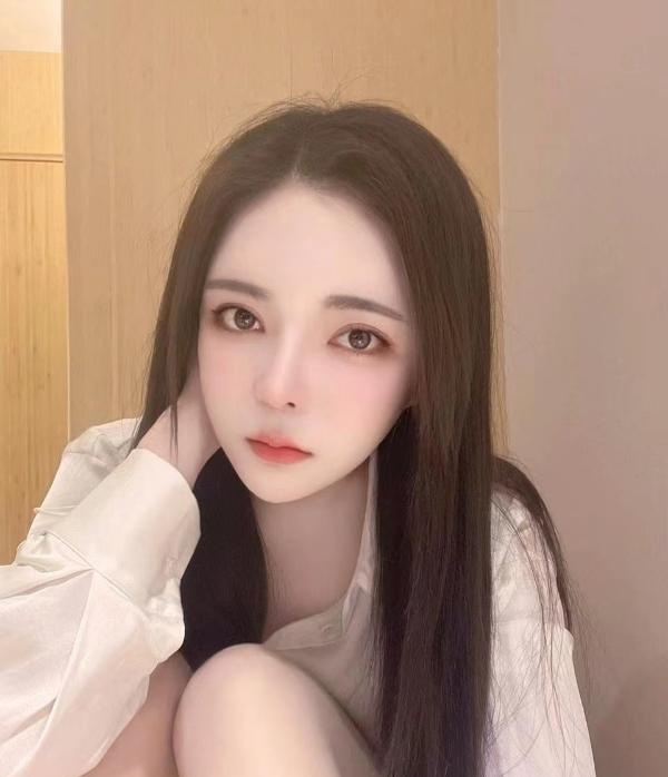 菲菲小可爱