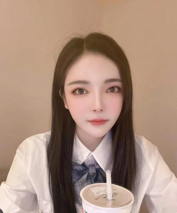 菲菲小可爱
