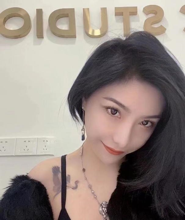 福田纹身小妹
