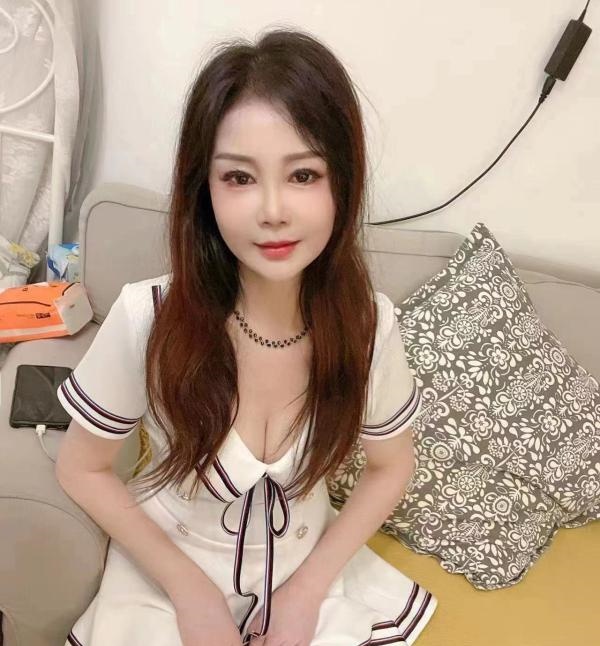 服务控熟女媚娘