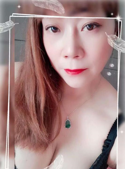 白云丰满娇娇