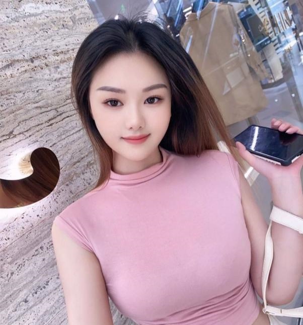 龙华玲玲