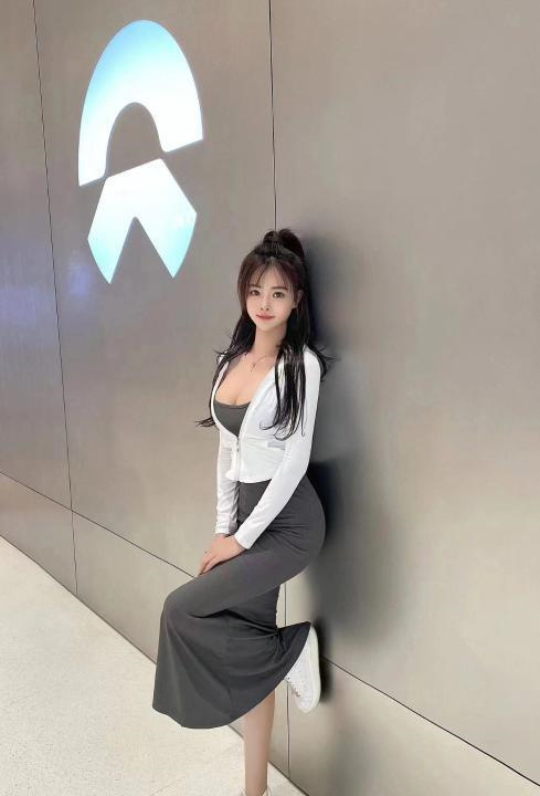 大奶老师