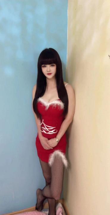 粉乳肥臀小月