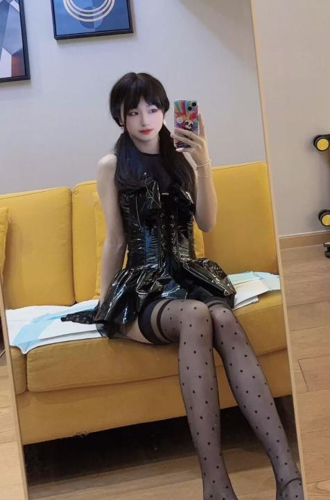 东站一米七长腿妹