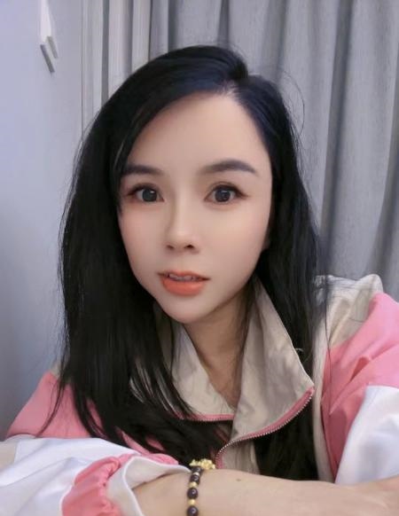 罗湖居家琪琪