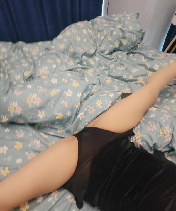 吴中会一字马的小姐姐