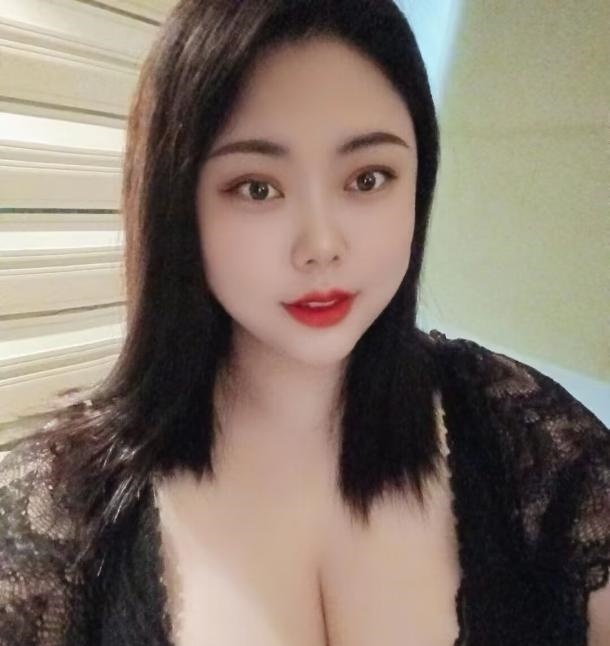 F奶骚货