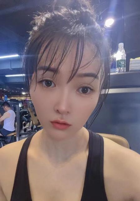 健身女孩娜娜