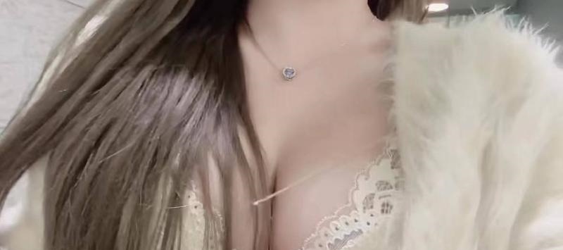 清湖潮喷大胸姐