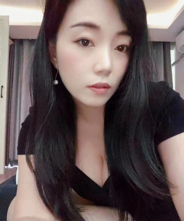 武侯服务型小姐姐