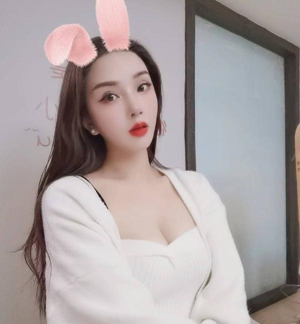 朝阳清纯性感嫩妹