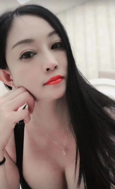 幕府大奶骚熟女