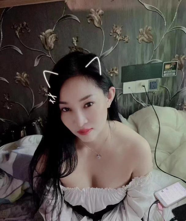 幕府大奶骚熟女