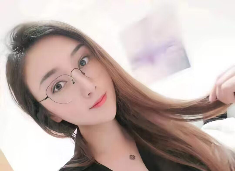 大长腿风骚老师