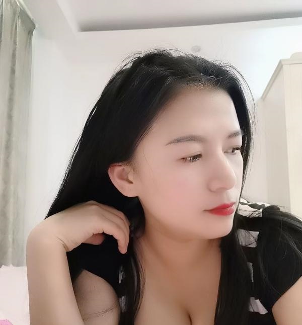 杭州大奶蓝精灵