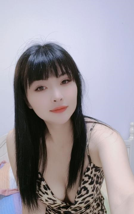 武昌岳家嘴小芸儿