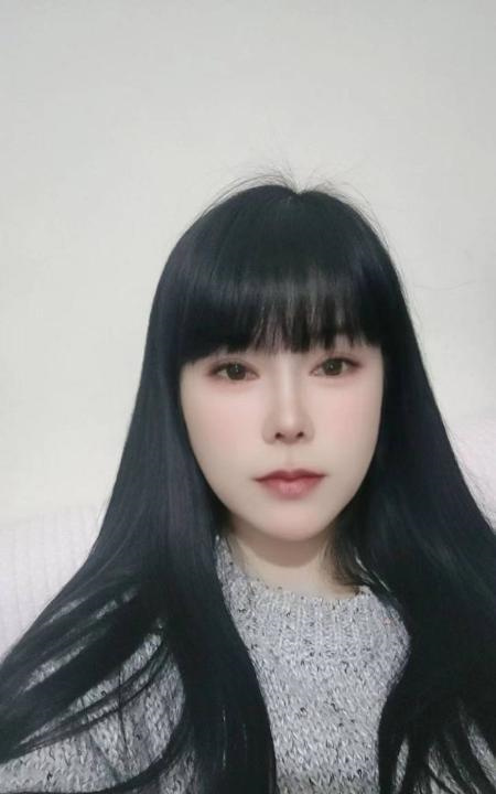 韵味十足服务系妹子